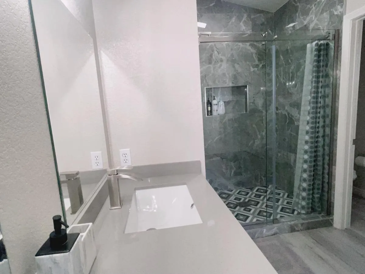 Pool House Newly Remodeled 3Bed 3Bath Near Dt Summerlin And Red Rock Лас-Вегас 0*,