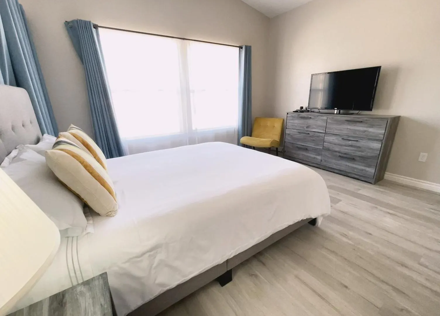 Pool House Newly Remodeled 3Bed 3Bath Near Dt Summerlin And Red Rock Лас-Вегас