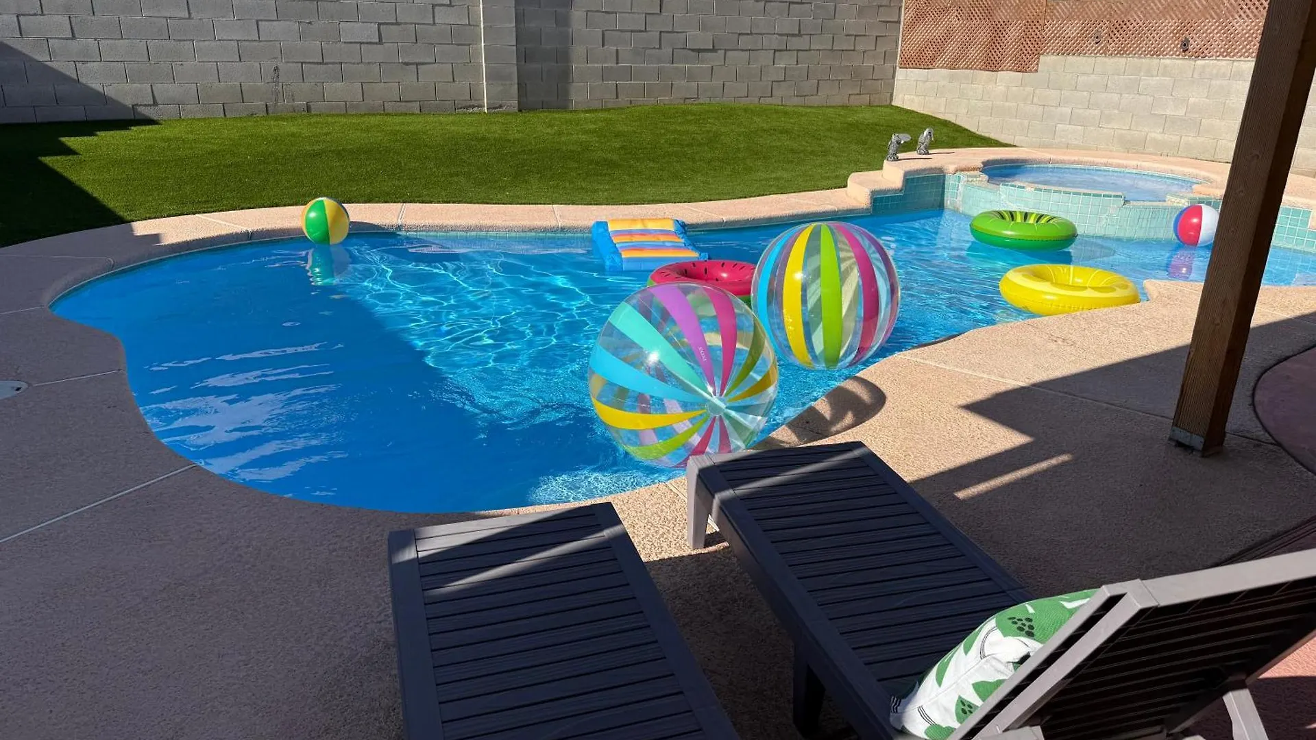 Вилла Pool House Newly Remodeled 3Bed 3Bath Near Dt Summerlin And Red Rock Лас-Вегас